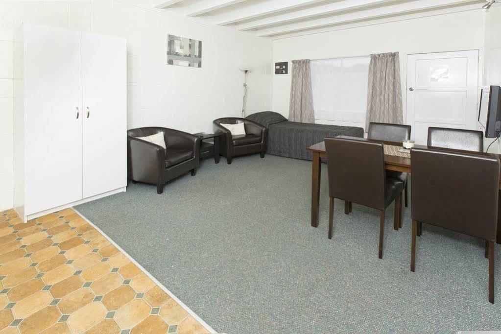 Marina Court Motel & Apartments Whangarei Exterior foto