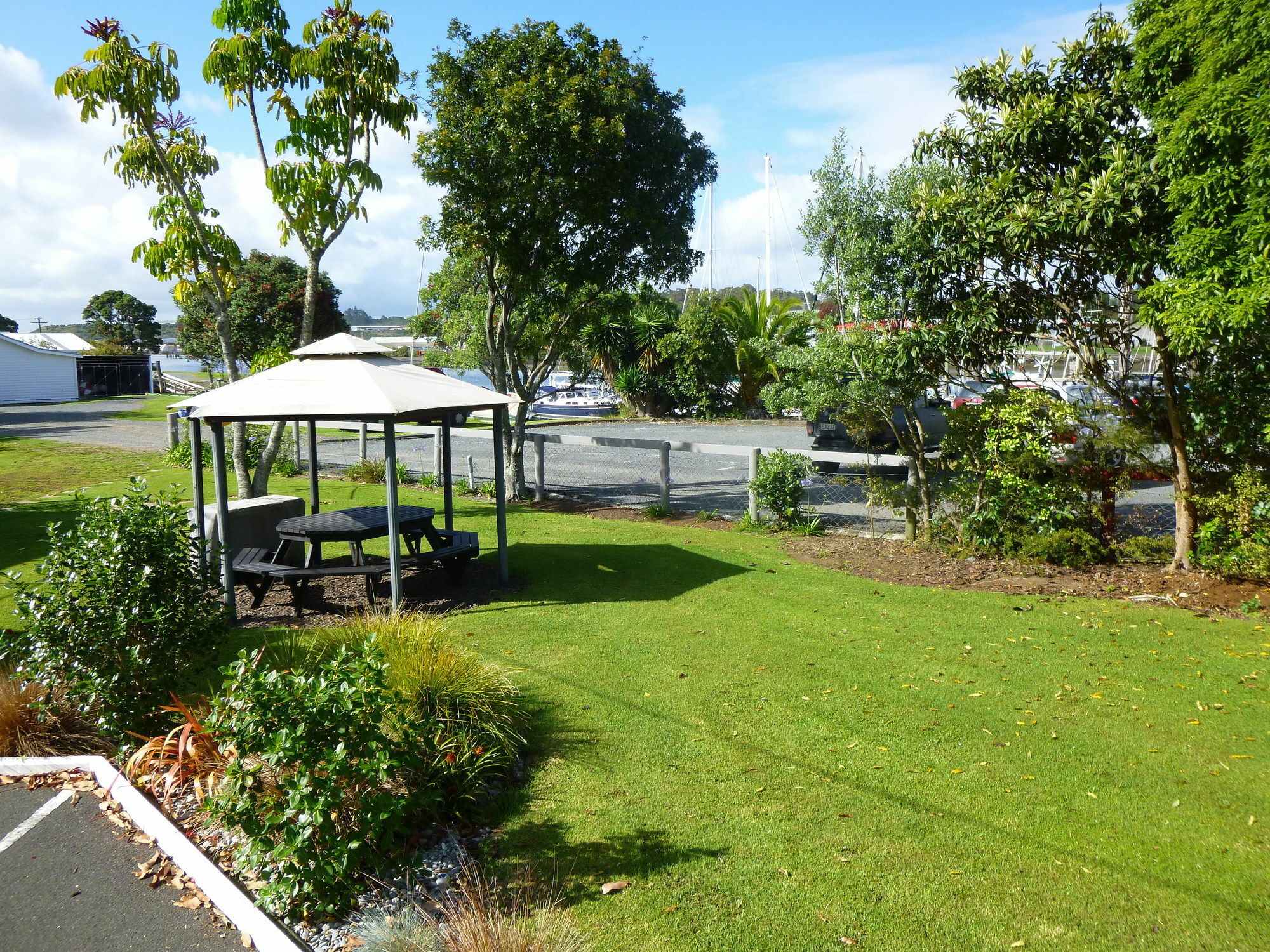 Marina Court Motel & Apartments Whangarei Exterior foto
